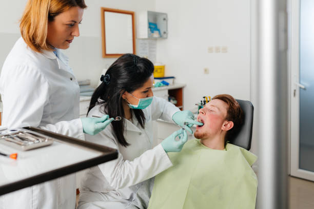 Best Cracked Tooth Emergency Dentist  in Woodsville, NH